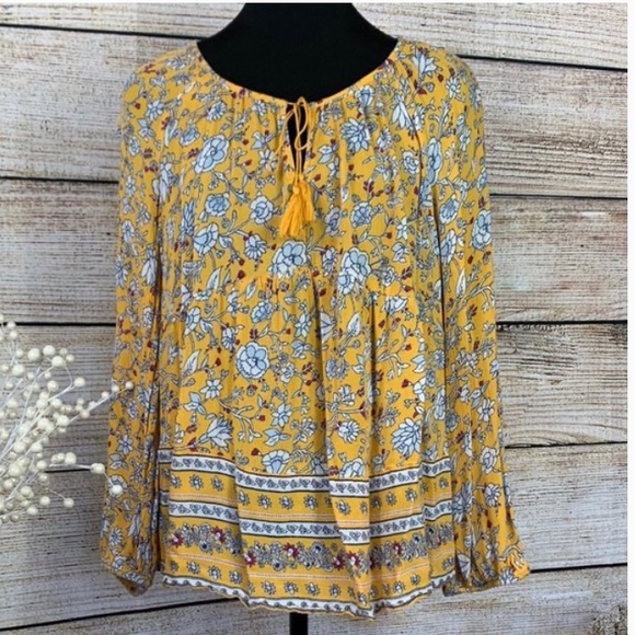 Old Navy Burgundy Diamond Print Peasant Top - Picture 2 of 2